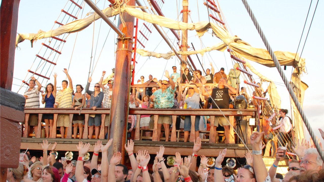 Vallarta Tribune Canadian Night Pirate Ship Puerto Vallarta Book Your Tickets Save