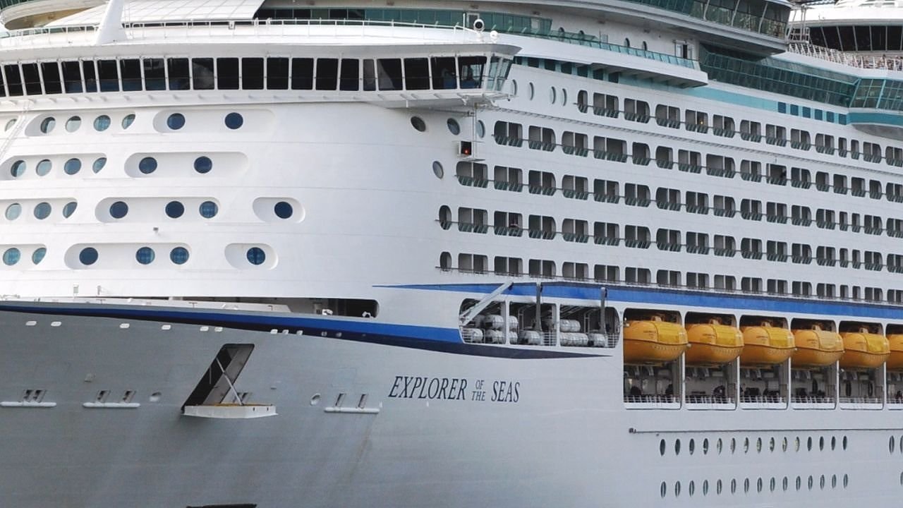 Pantarei Chauffeur service Transfer Explorer of the Seas Ravenna cruise terminal to Venice